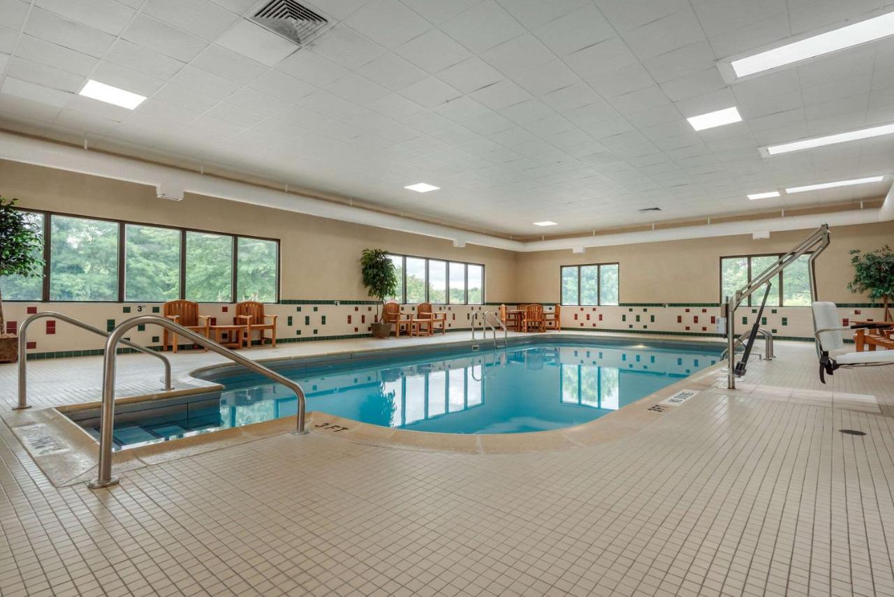 Comfort Suites Near Route 66 스프링필드 외부 사진
